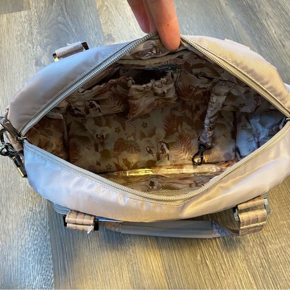 lug Jumper carry-all bag in sand taupe NEW - Picture 11 of 12